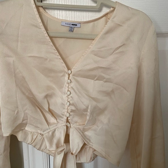 Satin cream blouse - Picture 2 of 2